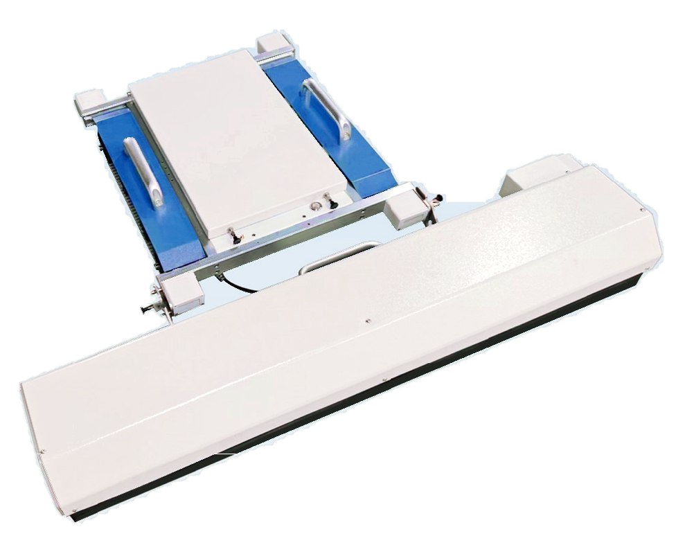 SiRay PV Cleaning Robots SR102 - 1500 m²/h, 300 m Remote - front view